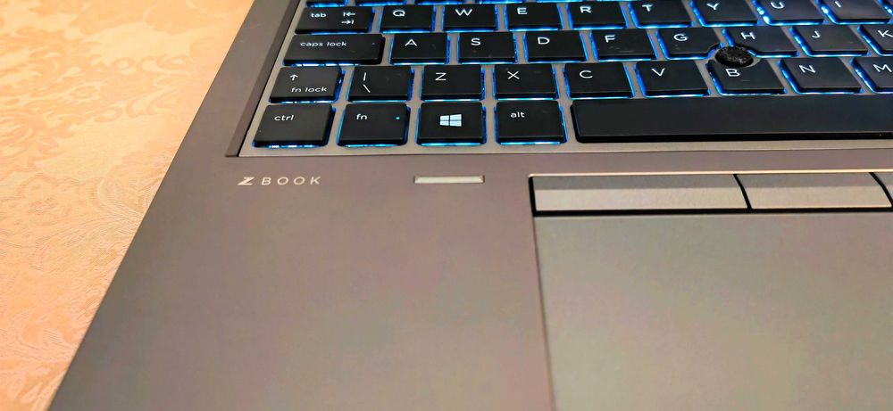 HP ZBook 15 G6/Core i7-9850H/RTX 3000 6GB/16GB RAM/512GB SSD/15.6 IPS