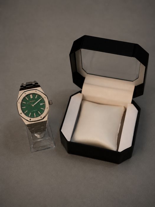 Часовник Seiko AP