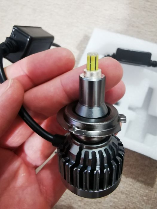 Set leduri H1 H7 H8 H9 H11 HB3 9005 HB4 CanBus 360° 20000LM 6000k 200w