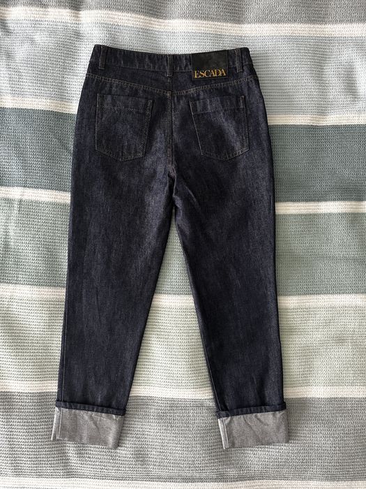 Оригинални дамски дънки Escada