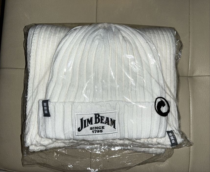 Продавам несесери и аксесоари Aperol и Jim Beam