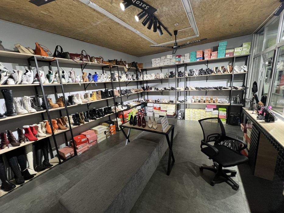 Продам бутик на рынке Бек