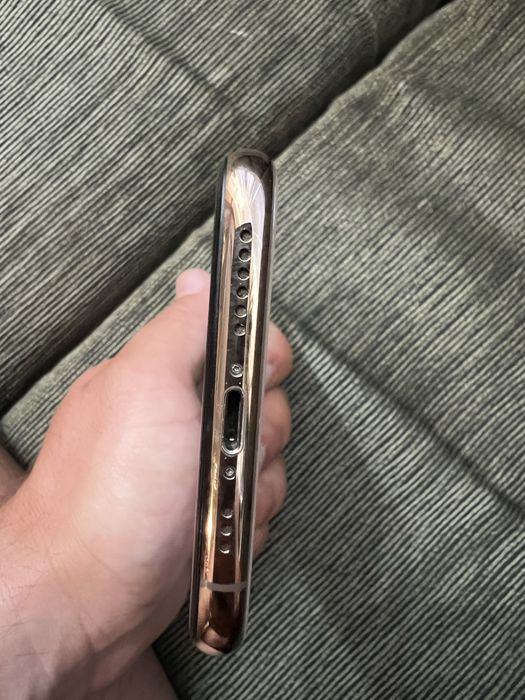 Iphone xs 64gb + подаръци