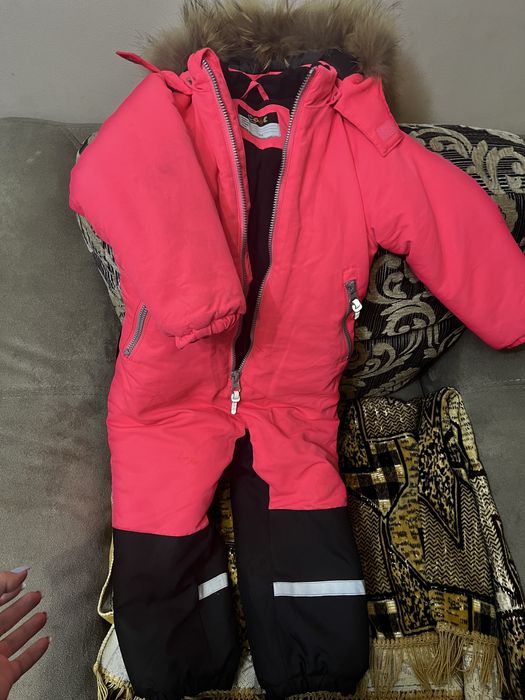 Зимний комбинезон для девочки