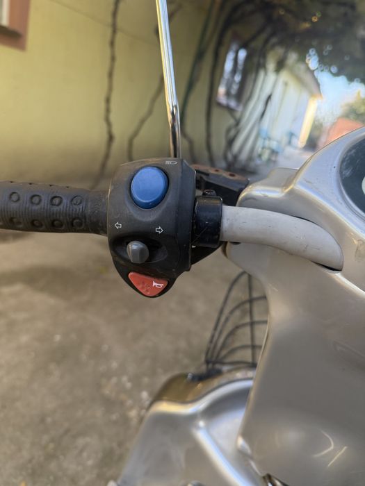 Tricicleta electrica pentru oameni cu dizabilitati