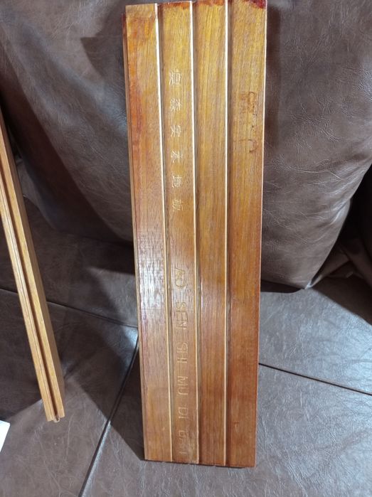 Продам паркетную доску.