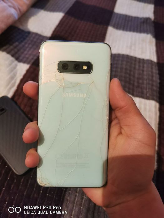 Samsung S10e продаю/обмен