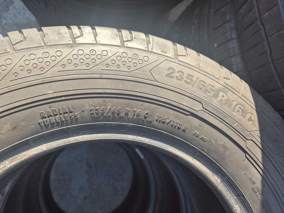 4 Anvelope VARA - 235/65/16C - Continental - CA UNELE NOI - DOT 2020