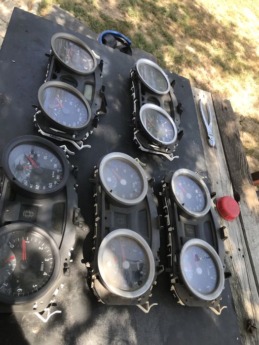 Ceasuri bord megane 2 si alte piese