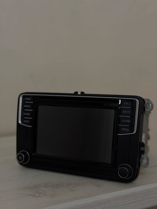 Vând navigatie mib2