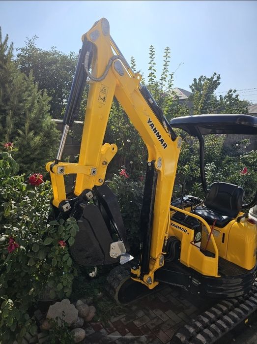 Экскаватор yanmar vio 20