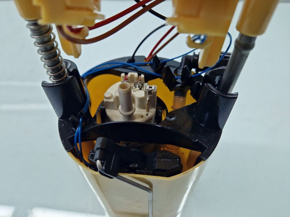 Pompa combustibil Bmw X3 (E83) [Fabr 2003-2009] 7190943 2.0 N47D20 135