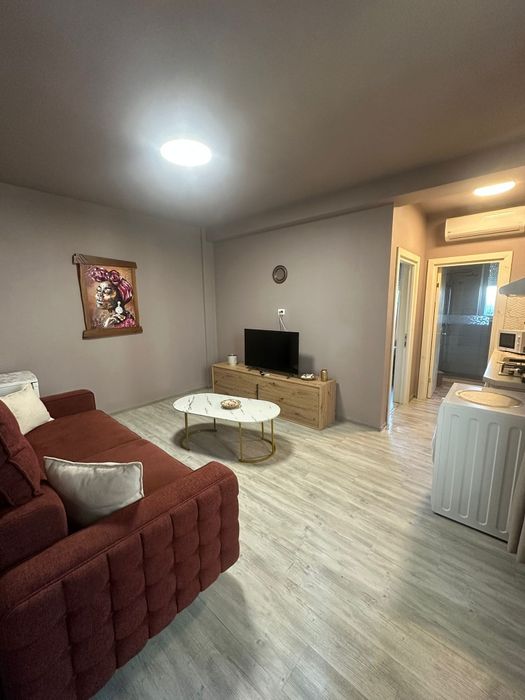 Închiriez apartament zona alezzi