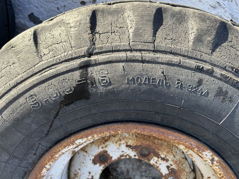 Шина с дисками 9.00/16