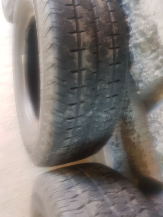 Продам 225 70 R15 C