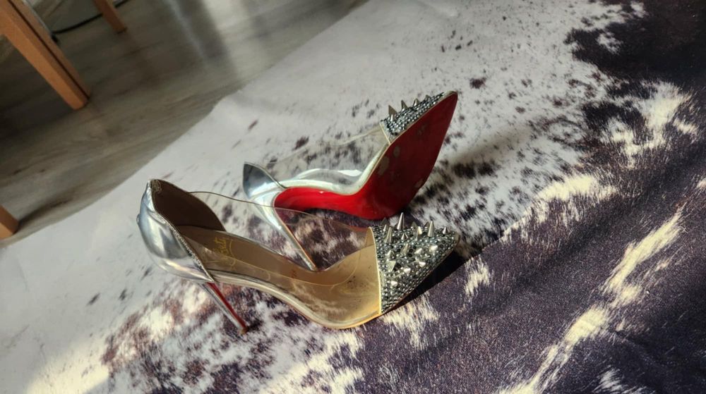 Токчета christian louboutin