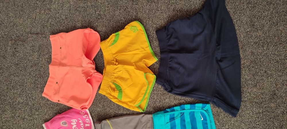 Pantaloni scurți dama mărimea S-M