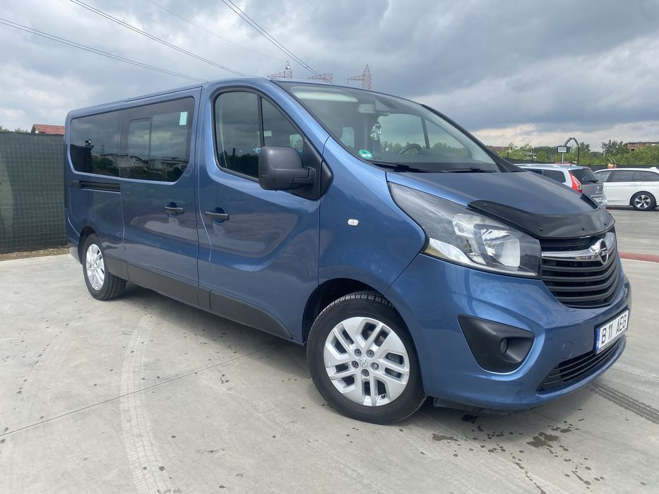 Inchirieri Microbuze 7,  8,9 si 19 locuri/Rent a van/Rent a car