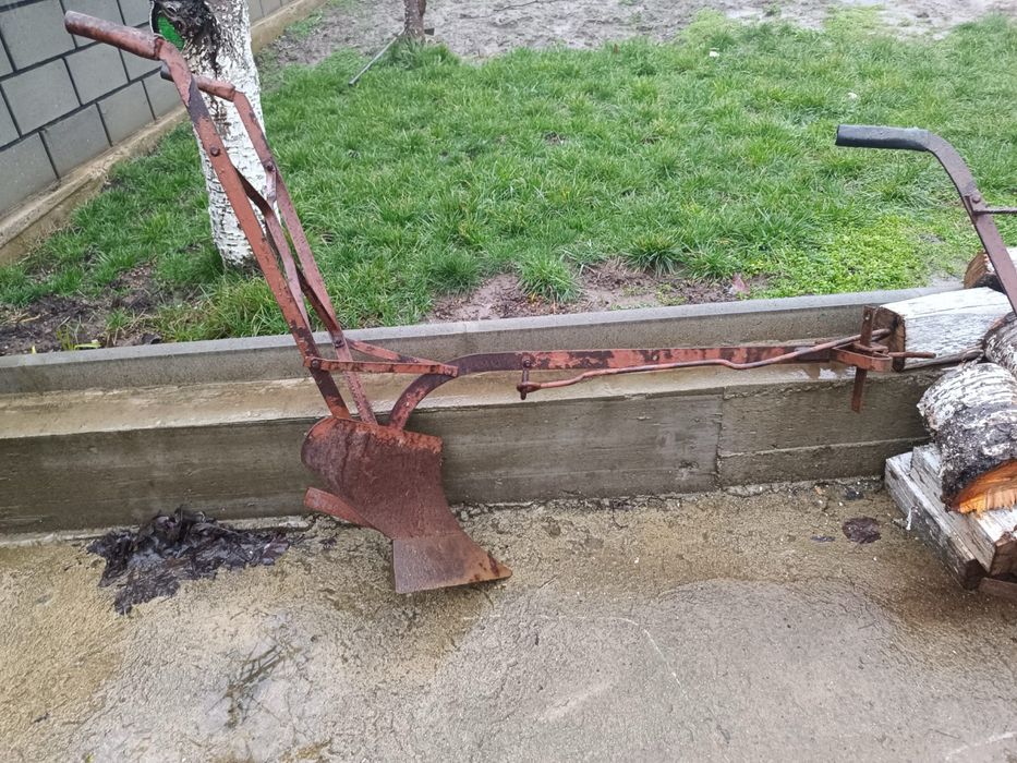 Плуг за кон