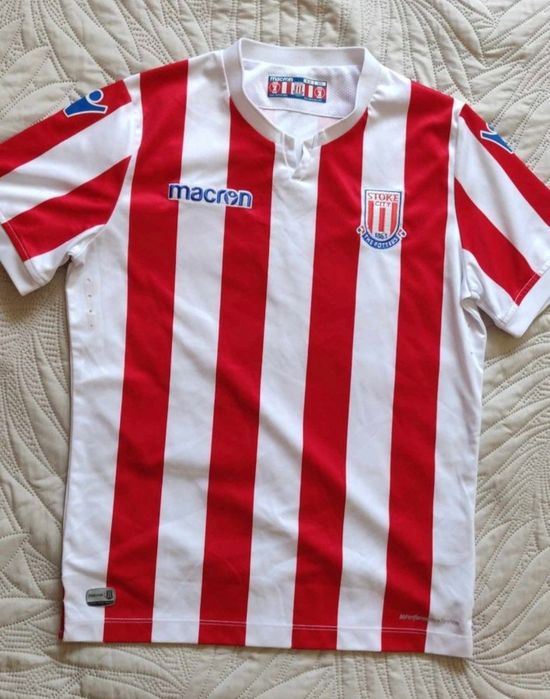 Tricouri sport marimea 146