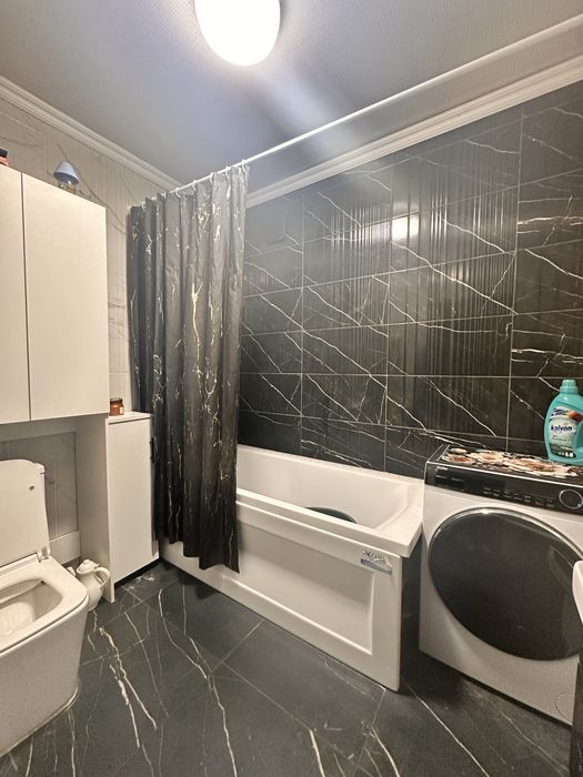 Дом  с большим двором