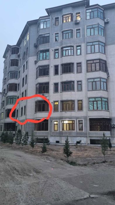 1 xonalik (2 xona qilingan) alohida alohida derazalik. 2 etaj