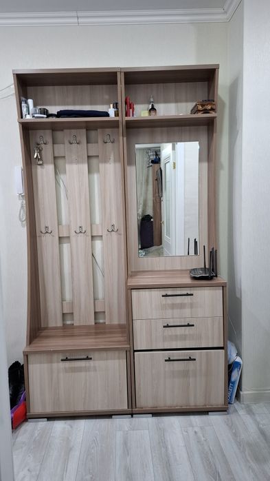 Срочно продам прихожая