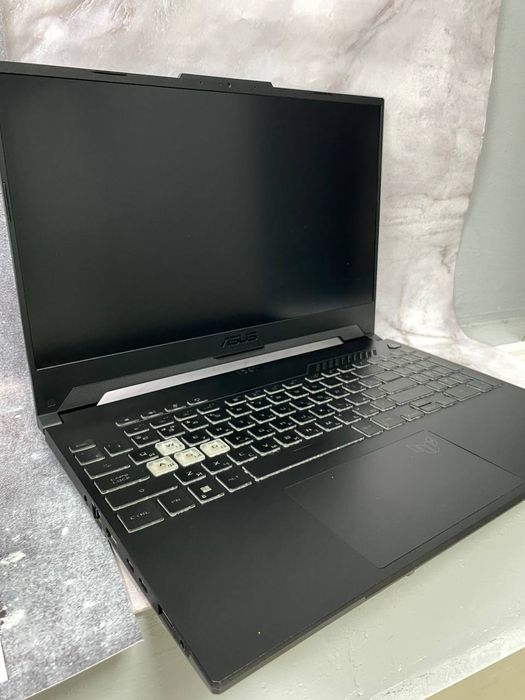 Ноутбук Asus tuf