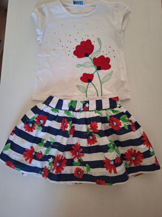 дрехи и обувки за момиче GAP, Mayoral, Guess, Skechers