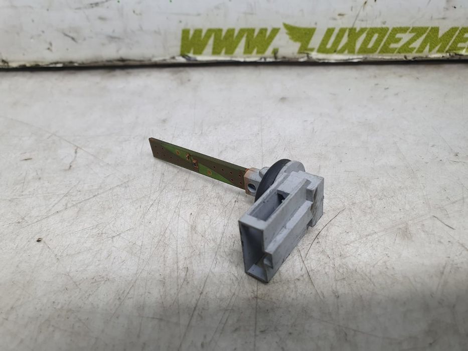 Senzor temperatura interioara 4b0820539 Volkswagen Golf 5 (2003 - 2009)