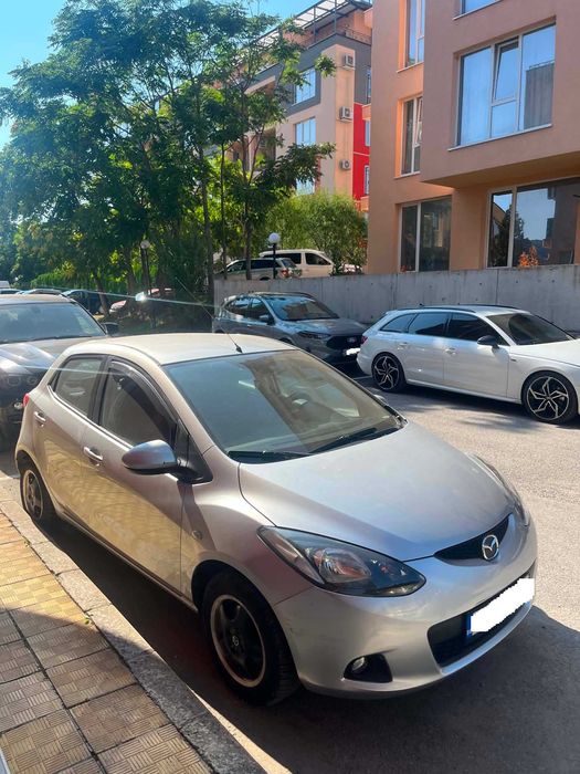 Mazda 2 2008 бензин