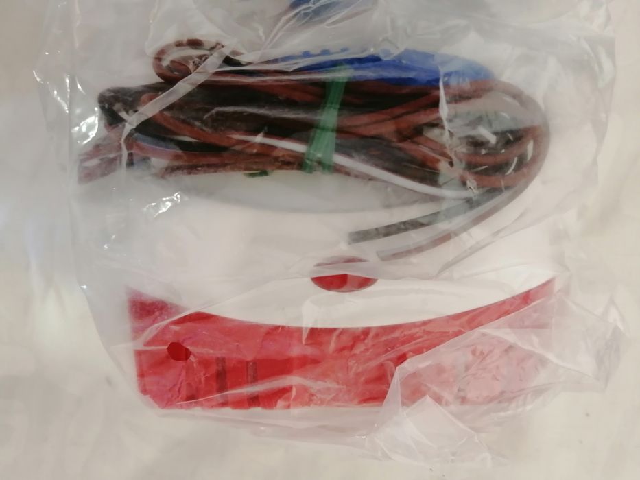 Помпа за лодка автоматична 12V