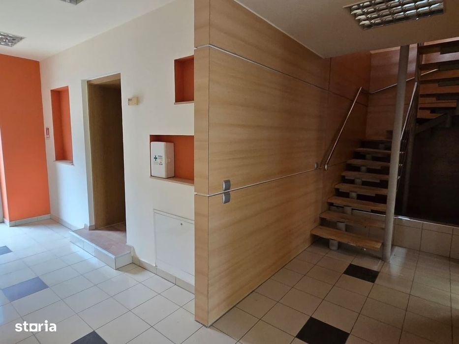 Cladire moderna 14 camere, 4baii, 10 locuri de parcare, Mehala