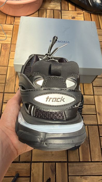 balenciaga track led