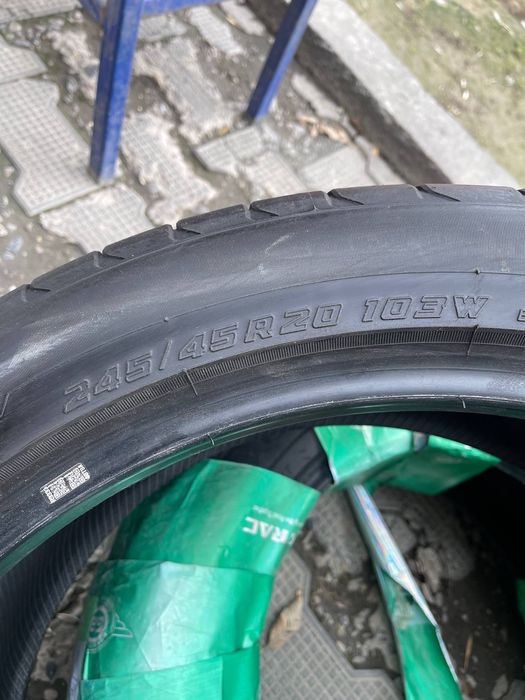 Yokohama 245/45R20