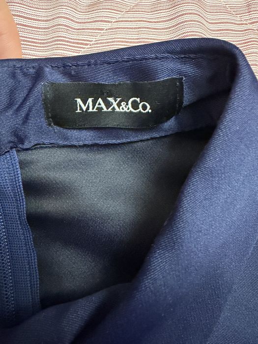 Платье от бренда max mara
