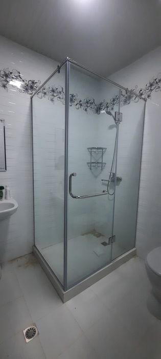 Душевые кабины , остекления