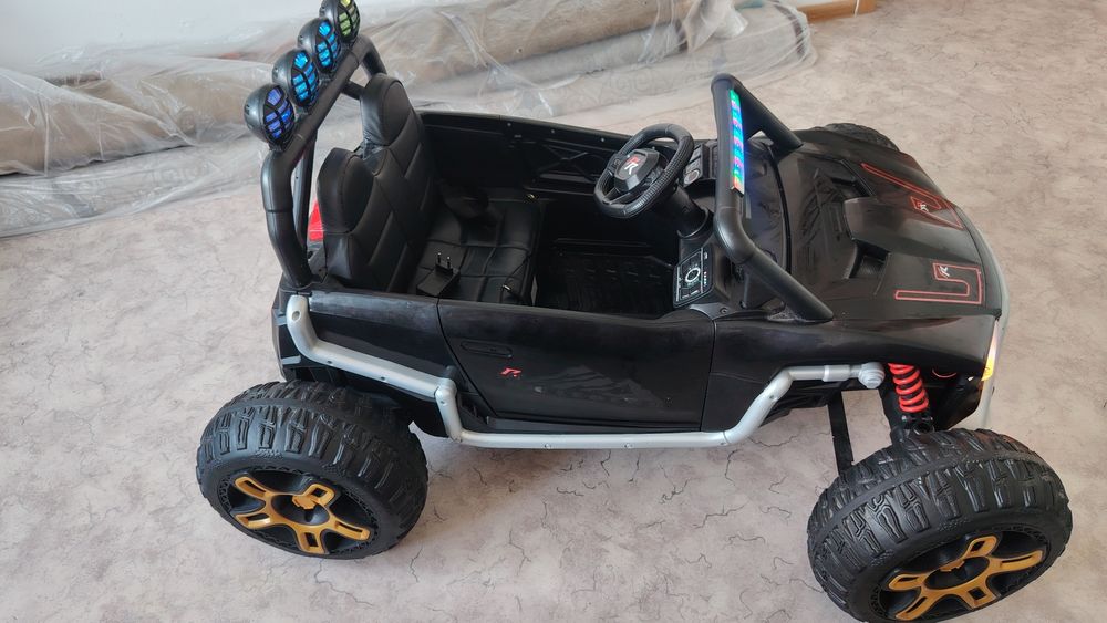 Продам игравую машину