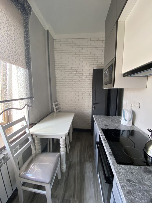 Продам 2-х ком с Гаражом