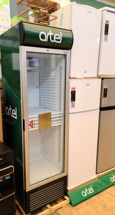 Витринный холодильник Artel HS474 380L