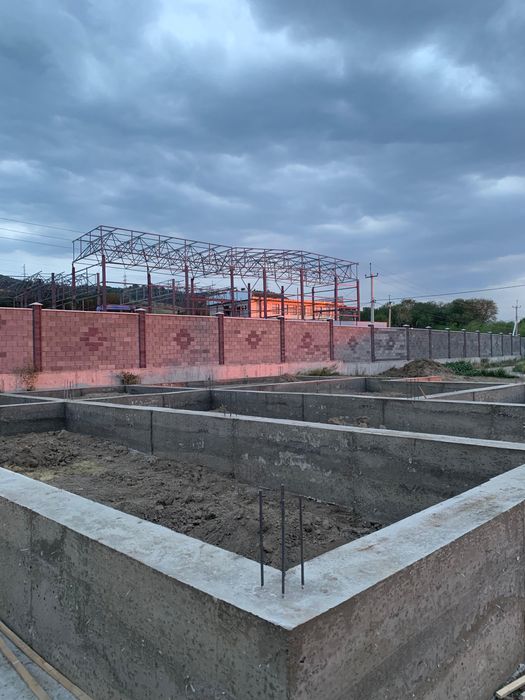 Заливаем битон , фундамент и другие молочи