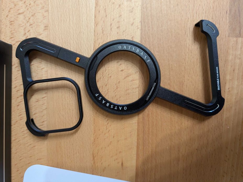 Husă iPhone 16 Pro Max inedită, cu marginile libere, inel, metalică