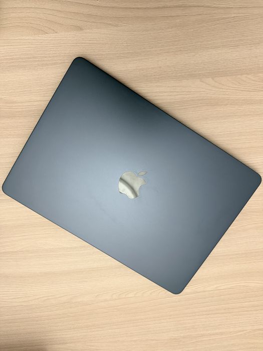 Apple MacBook Air 13 M4 / 16GB / 256GB / Midnight / 14 циклов