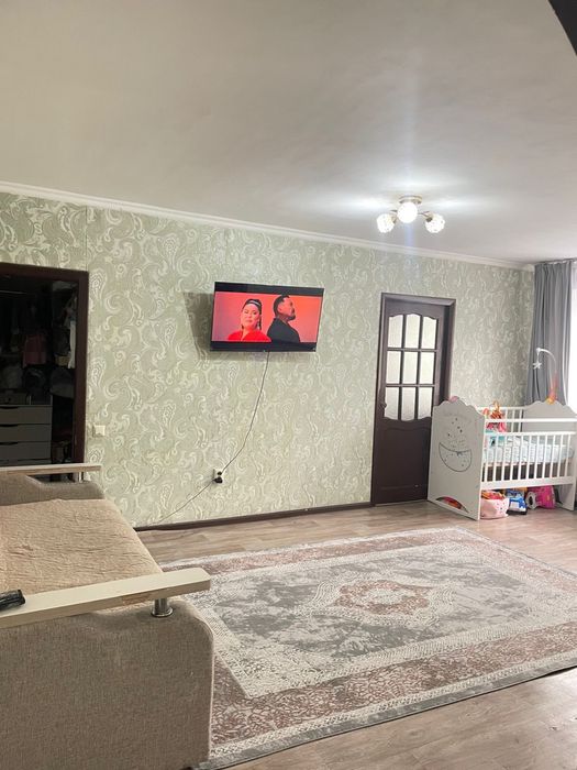 Продам 2-комнатную квартиру на 16м микрорайоне