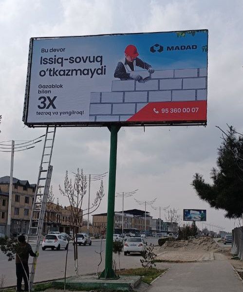 Andijonda bilbordlarda reklama