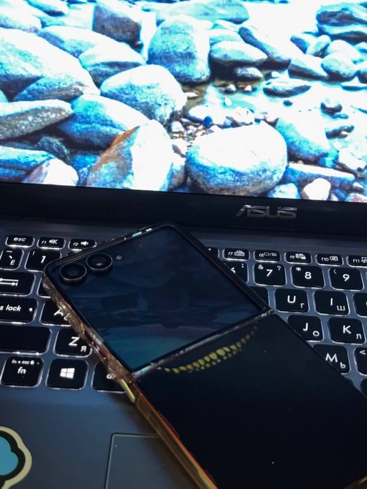 Samsung Galaxy Z Flip7