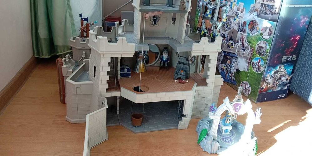 Замък Novelmore Playmobil с допълнителни