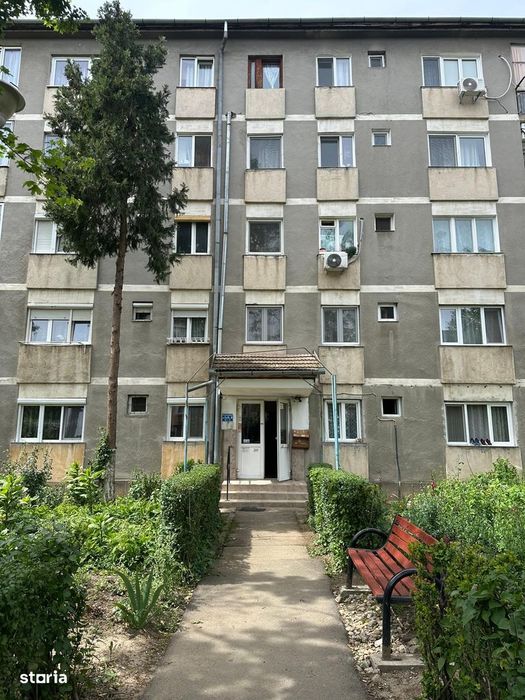 Vand apartament cu 2 camere cartier Nufarul 1
