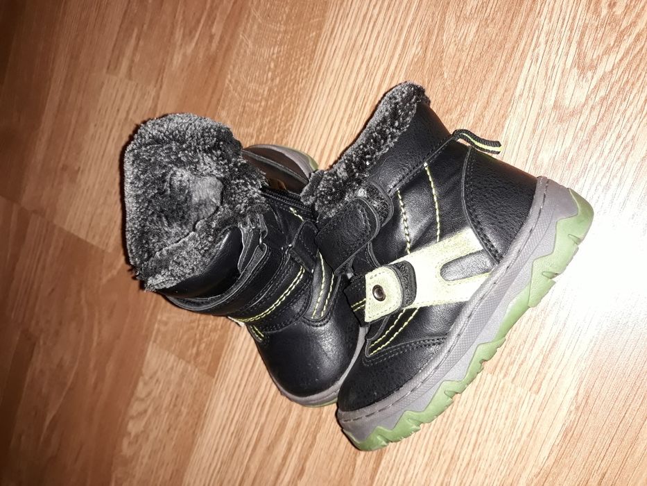 Детски обувки нови