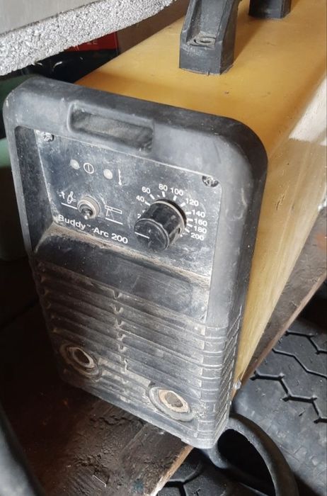 Сварочный аппарат Esab